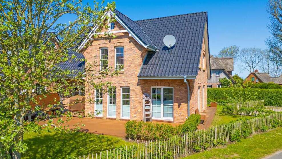 Haus zum Kaufen in Borgsum 845.000 € 163.02 m²