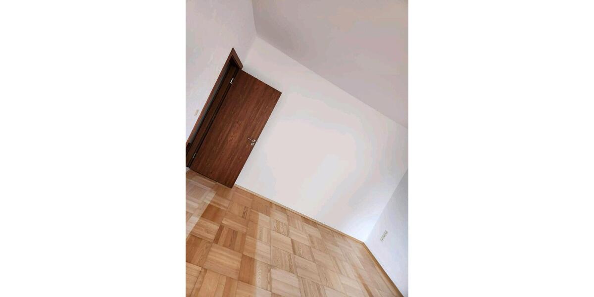 Erdgeschoßwohnung Friedberg (Hessen) - 3 Zimmer, 75 m&sup2;, 1.280&euro; | Angebot:26357460