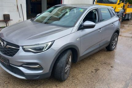 Opel Grandland (X) 77.386 km 15.999 &euro; Freiburg 79108
