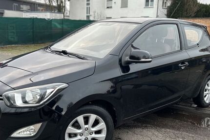 Hyundai i20 100.000 km 3.390 € Mühlheim am Main 63165