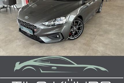 Ford Focus 31.409 km 22.990 &euro; Bad Düben 04849