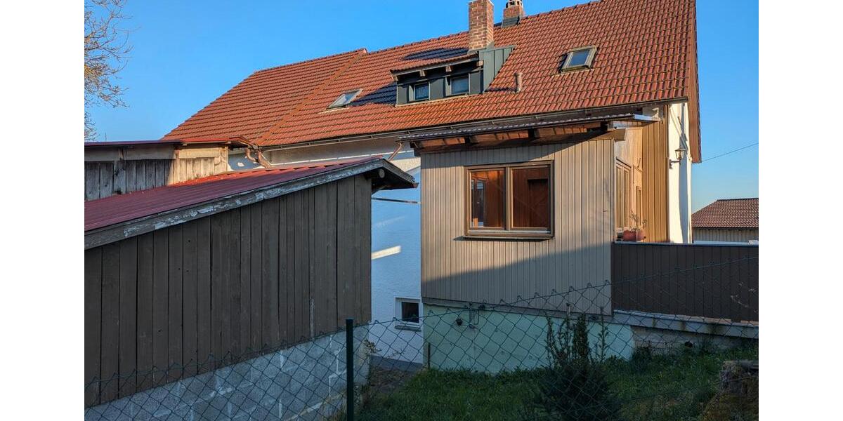 Mehrfamilienhaus, Wohnhaus Vilshofen an der Donau - 9 Zimmer, 215 m&sup2;, 1.390&euro; | Angebot:26102324