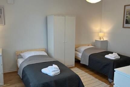 Monteurswohnung Gästezimmer in Stadtmitte neben Busbahnhof 2 zimmer