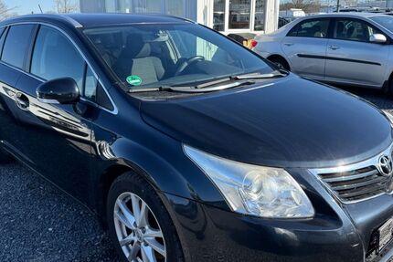 Toyota Avensis 226.000 km 3.900 &euro; Wildau 15745