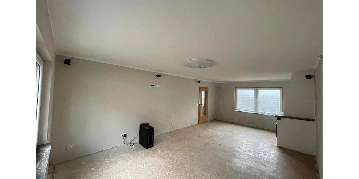Reihenhaus Freyburg (Unstrut) - 7 Zimmer, 130 m&sup2;, 250.000&euro; | Angebot:27132366