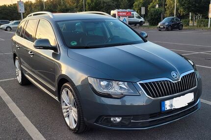 Skoda Superb 113.617 km 12.450 &euro; Berlin 12459