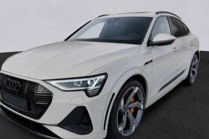Audi e-tron 46.046 km 48.906 &euro; Cuxhaven 27472