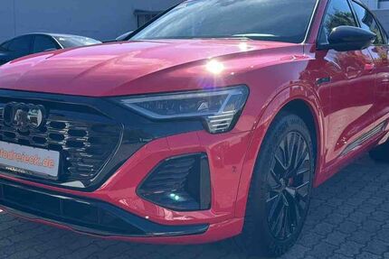 Audi Q8 e-tron 35.190 km 57.950 € Hamburg 22047