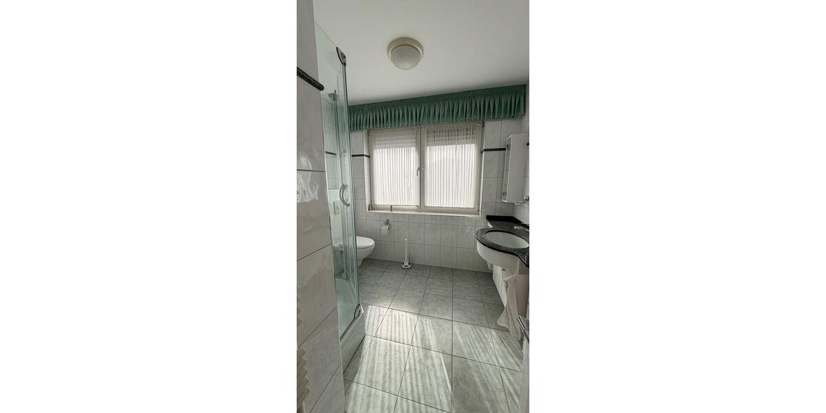 Einfamilienhaus Borken - 6 Zimmer, 270 m&sup2;, 2.500&euro; | Angebot:26340395