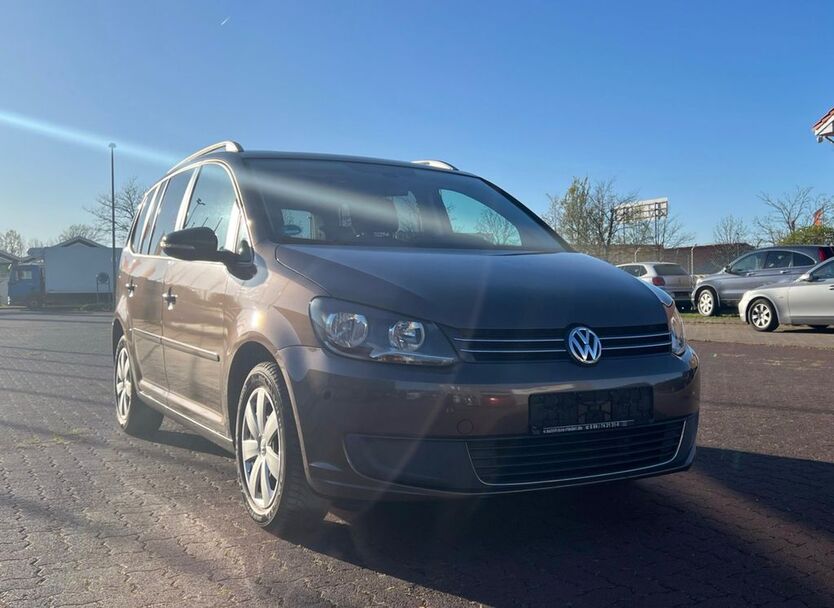 VW Touran 187.600 km 5.500 € Barsinghausen 30890