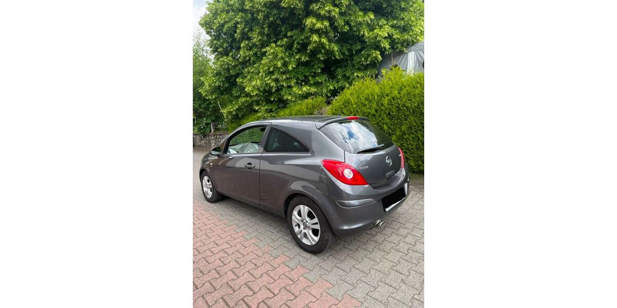 Opel Corsa 183.000 km 2.200 &euro; Hausen 65620