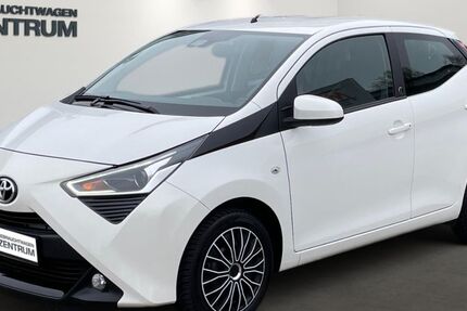 Toyota Aygo (X) 44.859 km 11.790 &euro; Laatzen 30880