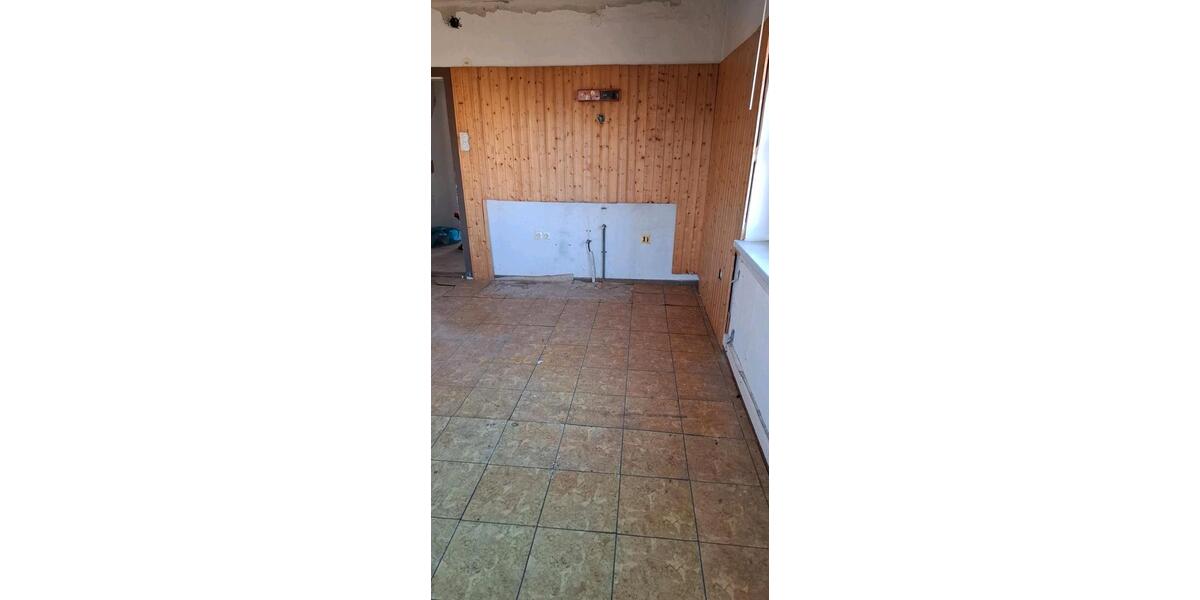 Einfamilienhaus Treffurt - 5 Zimmer, 300 m&sup2;, 23.000&euro; | Angebot:19722140