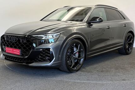 Audi RSQ8 2.100 km 150.950 &euro; Weißenburg 91781