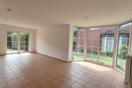 Haus Potsdam Krampnitz - 4 Zimmer, 95 m&sup2;, 1.850&euro; | Angebot:27460454