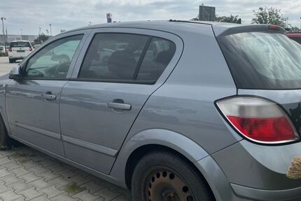 Opel Astra 225.000 km 899 &euro; Oberkrämer 16727