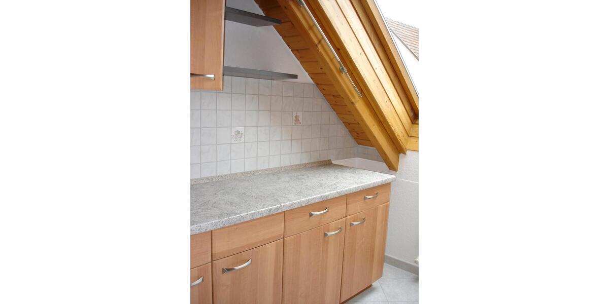 Dachgeschoßwohnung Neuenstadt am Kocher - 2 Zimmer, 110 m&sup2;, 950&euro; | Angebot:26415219