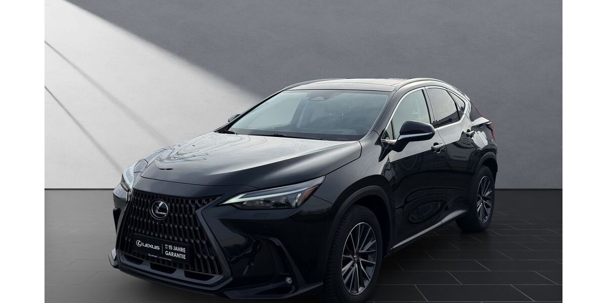 Lexus NX 350h 31.920 km 47.450 &euro; Wesel 46485