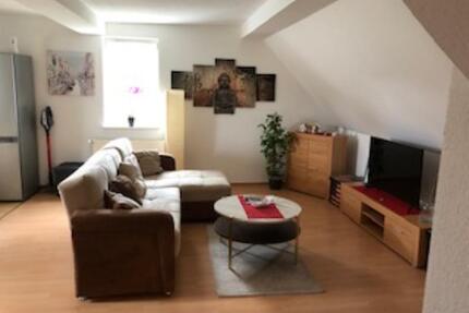 Sehr schöne helle Dachgeschoßwohnung