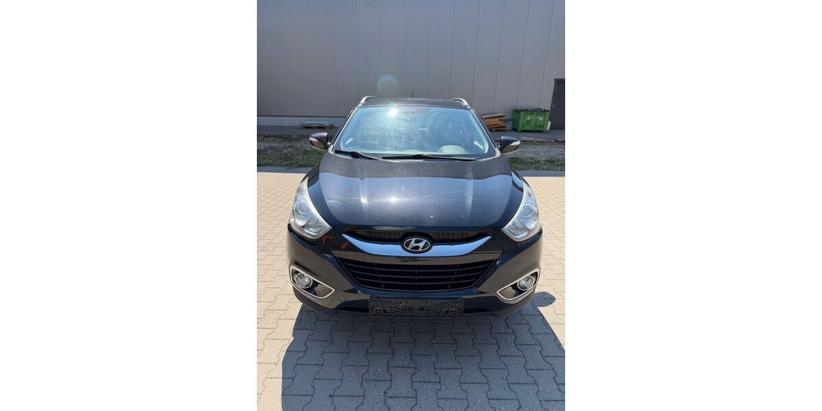 Hyundai ix35 197.000 km 7.299 &euro; Augsburg 86167