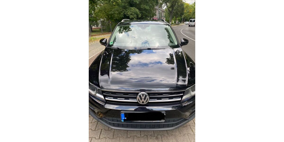 VW Tiguan 87.700 km 21.900 &euro; Berlin 14193