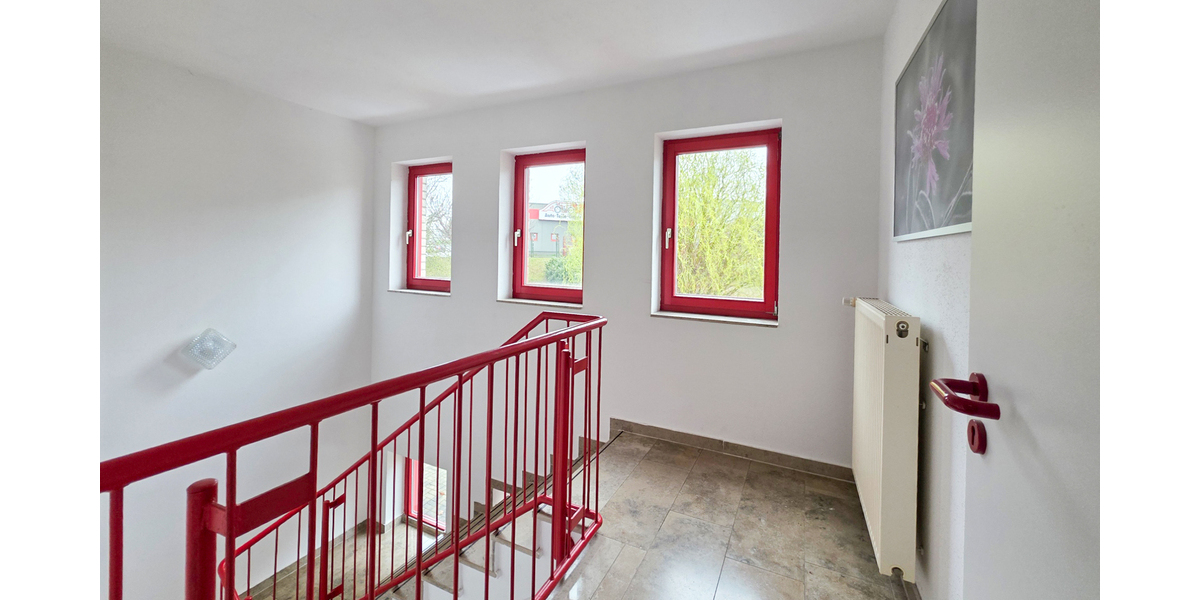 *Reserviert* - Vielseitiges Bürogebäude zum Verkauf in Gera – Schulungsräume, Parkplätze, gute Lage. - Gewerbeobjekt Gera Bieblach-Ost | Angebot:26376584
