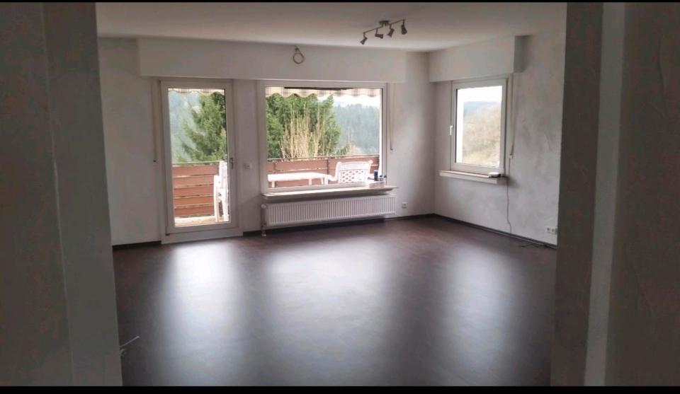 Etagenwohnung Lüdenscheid Brügge - 3.5 Zimmer, 105 m&sup2;, 1.200&euro; | Angebot:26403795