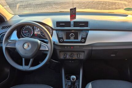 Skoda Fabia 166.300 km 6.500 &euro; Cottbus 03044