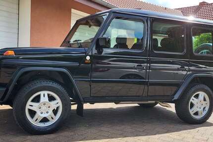 Mercedes G 300