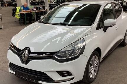 Renault Clio 98.000 km 6.664 &euro; Konz-koenen 54329