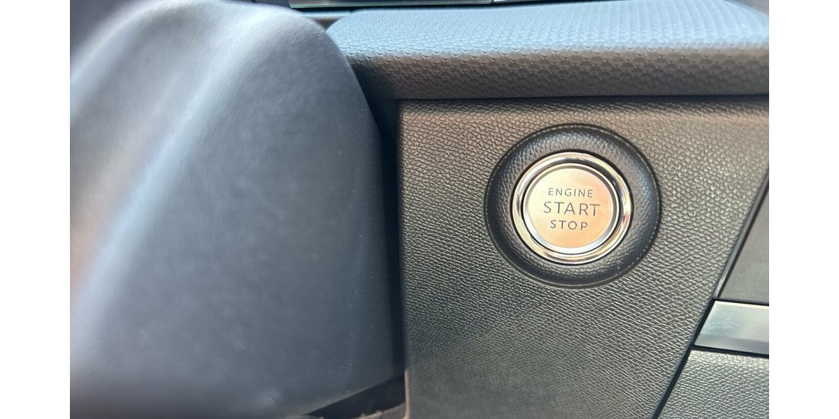 Opel Astra L ST GS *AHK/Head-up/Navi/LED/Winterpaket/36 12.495 km 21.790 &euro; Bamberg 96052