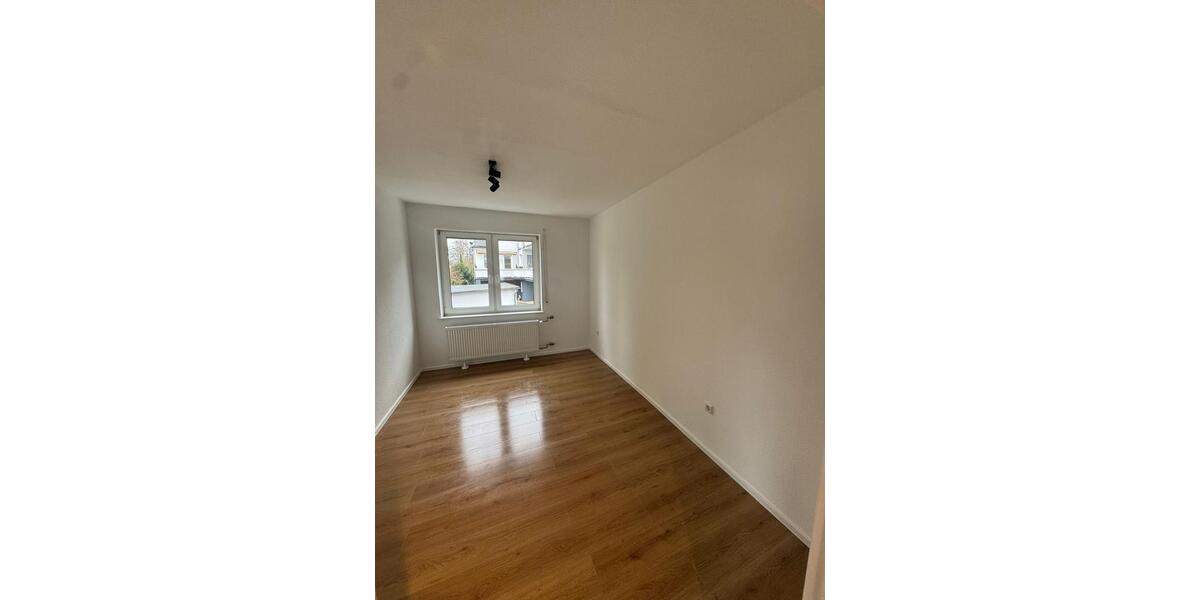 Etagenwohnung Siegen - 3 Zimmer, 95 m&sup2;, 239.000&euro; | Angebot:27136704