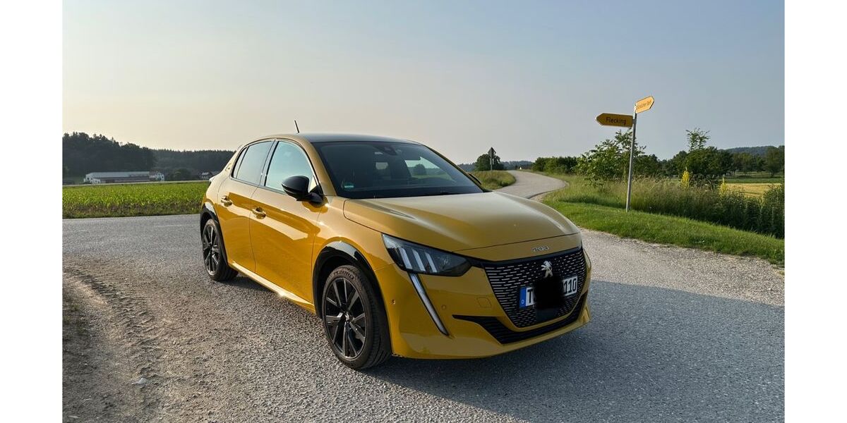 Peugeot 208 81.831 km 14.900 &euro; Tacherting 83342