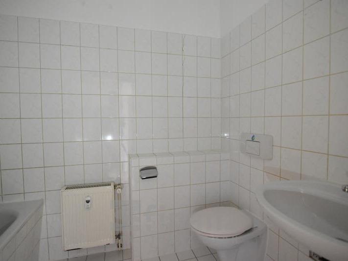 Dachgeschoßwohnung Meerane - 2 Zimmer, 50 m&sup2;, 298&euro; | Angebot:26296754