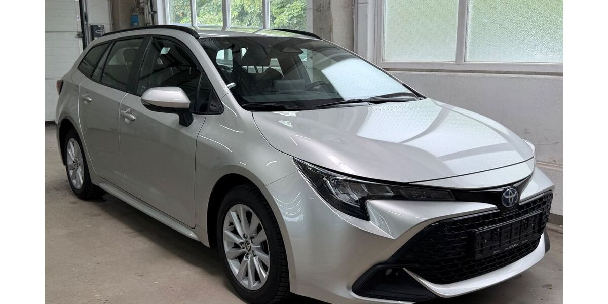 Toyota Corolla 113.566 km 19.900 &euro; Hamburg 22043