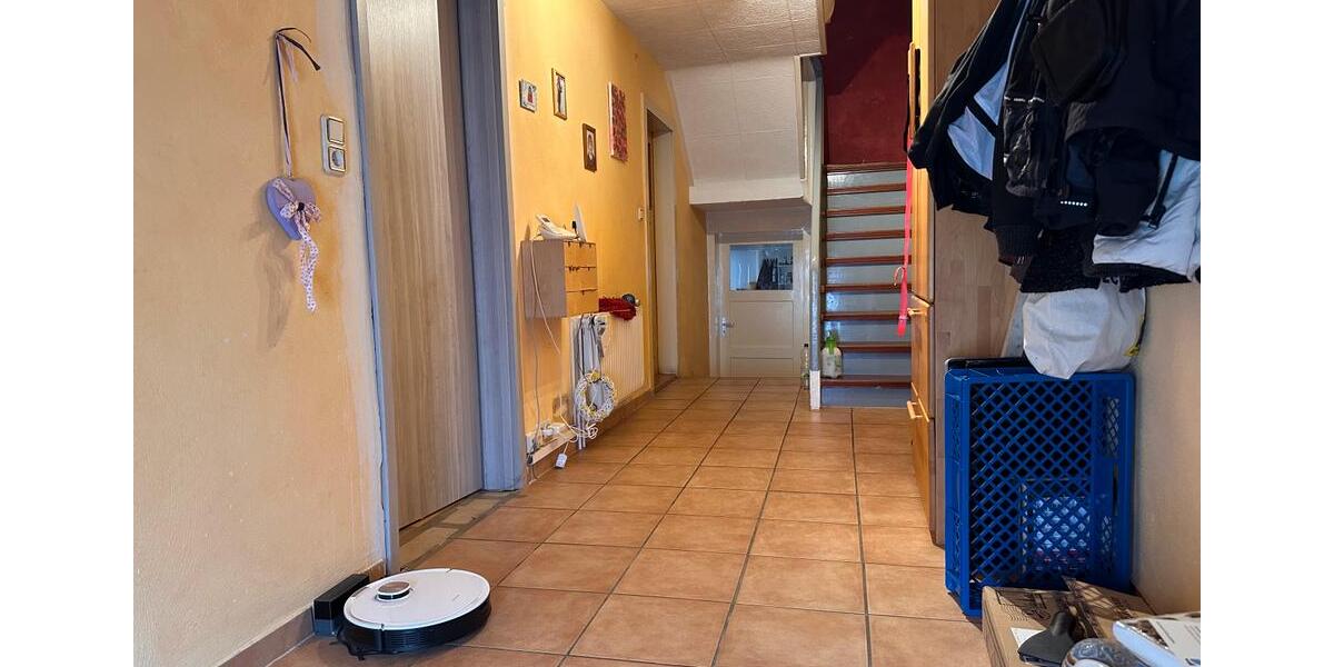 Reihenhaus Waltershausen - 10 Zimmer, 160 m&sup2;, 185.000&euro; | Angebot:23055934