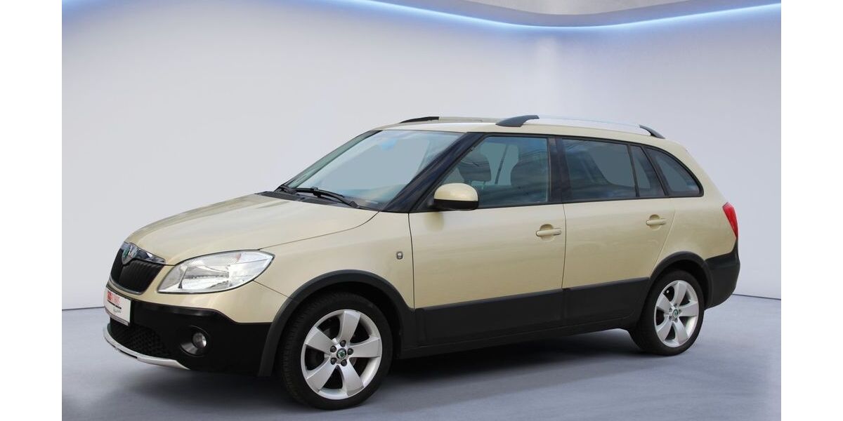 Skoda Fabia 81.400 km 8.290 &euro; Chemnitz 09228