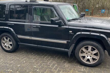 Jeep Commander 407.000 km 7.985 &euro; Trebbin 14959