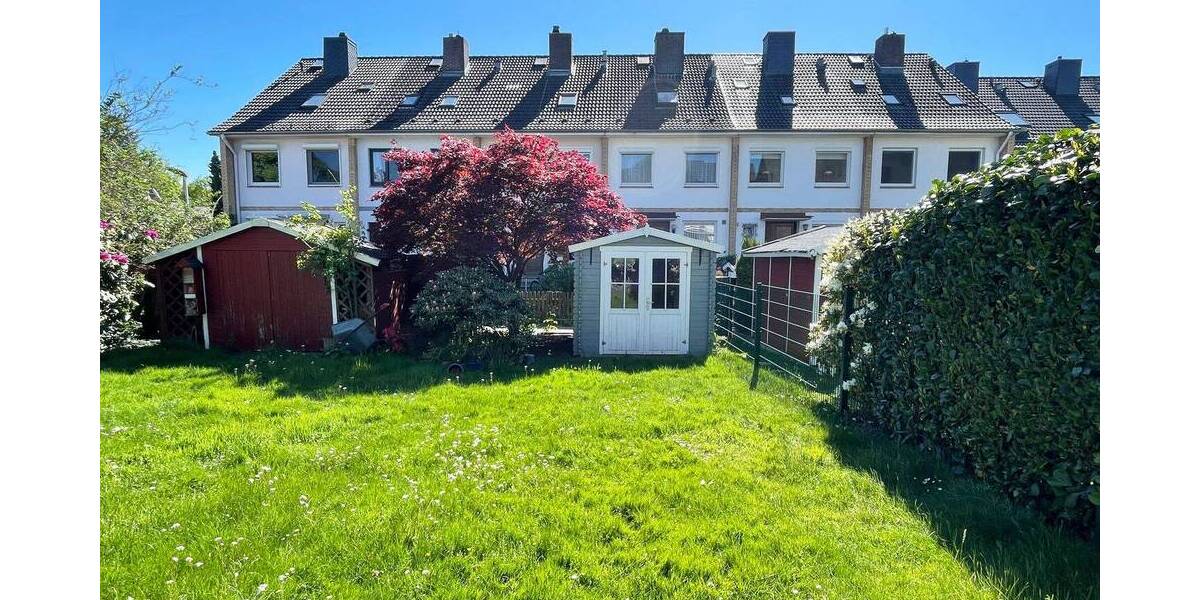 Reihenmittelhaus Halstenbek - 4 Zimmer, 121 m&sup2;, 1.755&euro; | Angebot:26851277