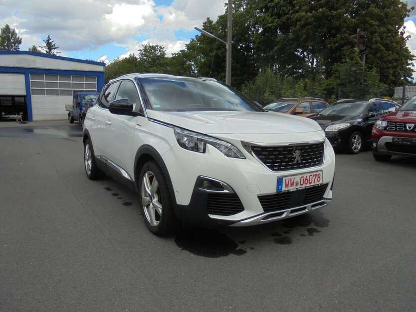 Peugeot 3008 293.000 km 13.490 € Höhen 56462