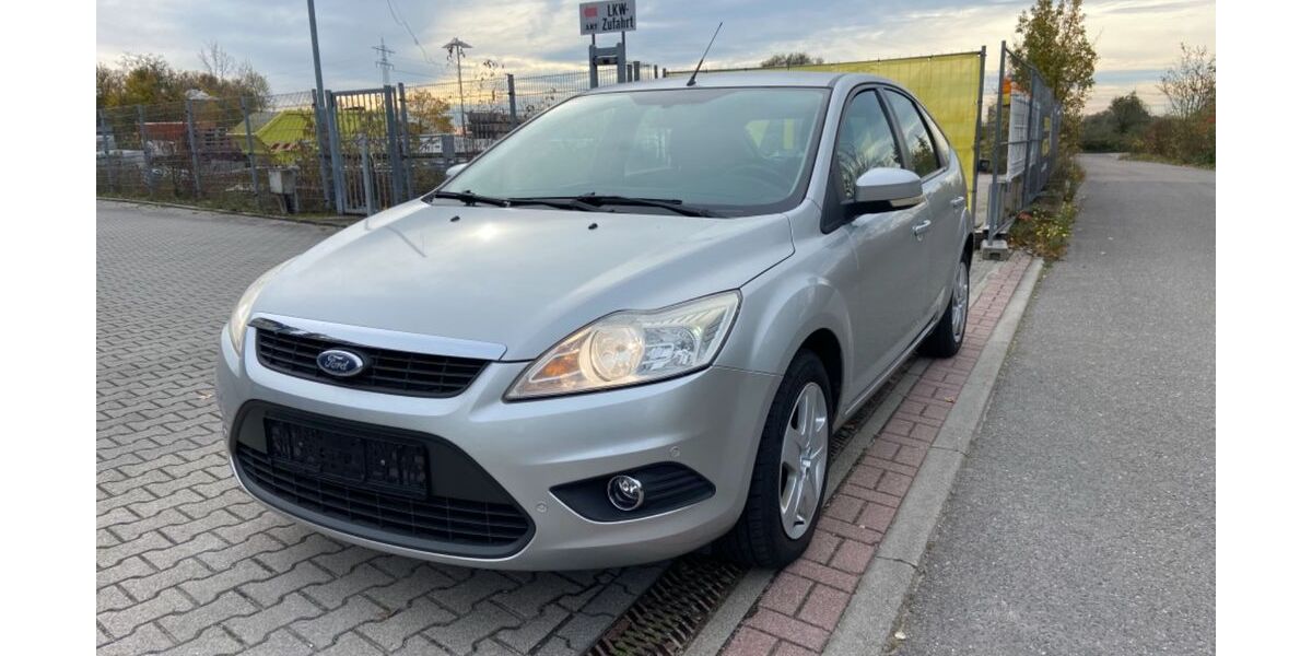 Ford Focus 176.600 km 2.790 &euro; Hockenheim 68766