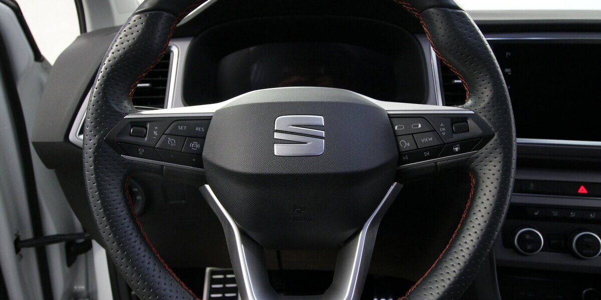 Seat Ateca 1.5 TSI FR NAVI+KAMERA+LED+ACC 67.258 km 23.900 &euro; Hagenow 19230