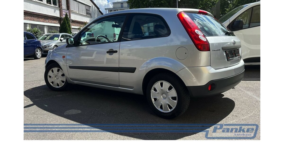 Ford Fiesta Ambiente 1.3*Radio/CD*AUX*Klima* 245.511 km 1.790 &euro; Berlin 13187