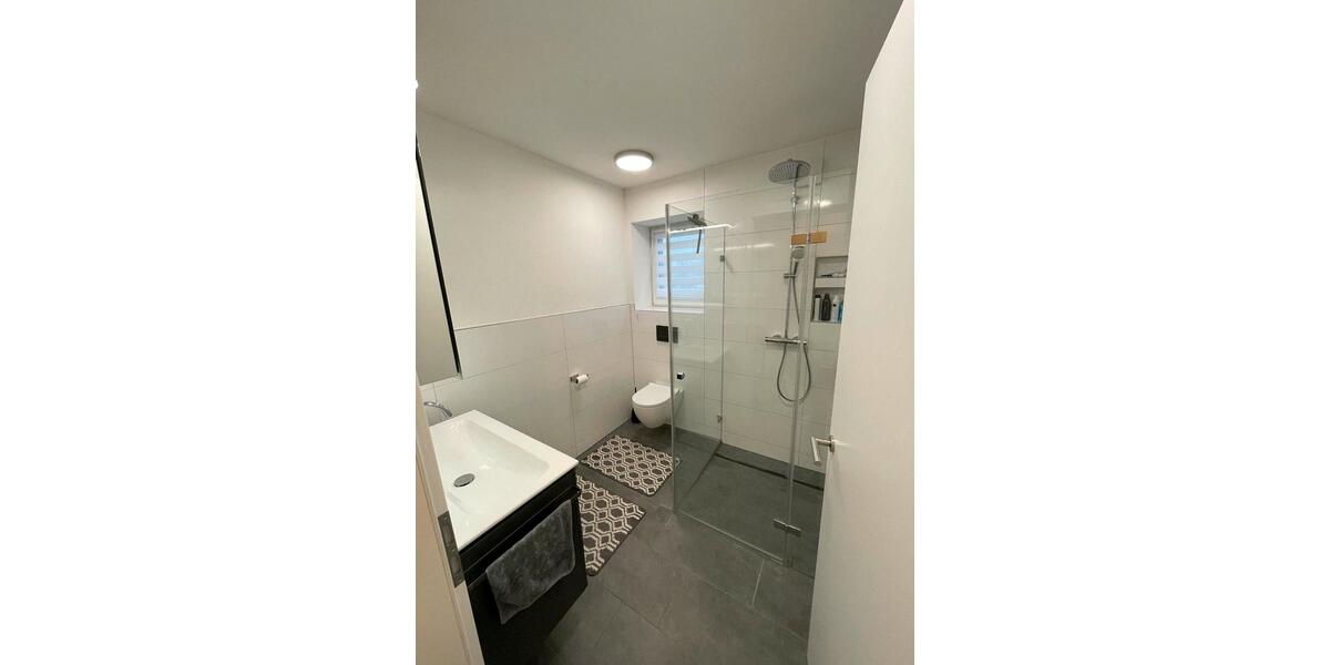 Dachgeschoßwohnung Salem - 4 Zimmer, 90 m&sup2;, 1.260&euro; | Angebot:25325074