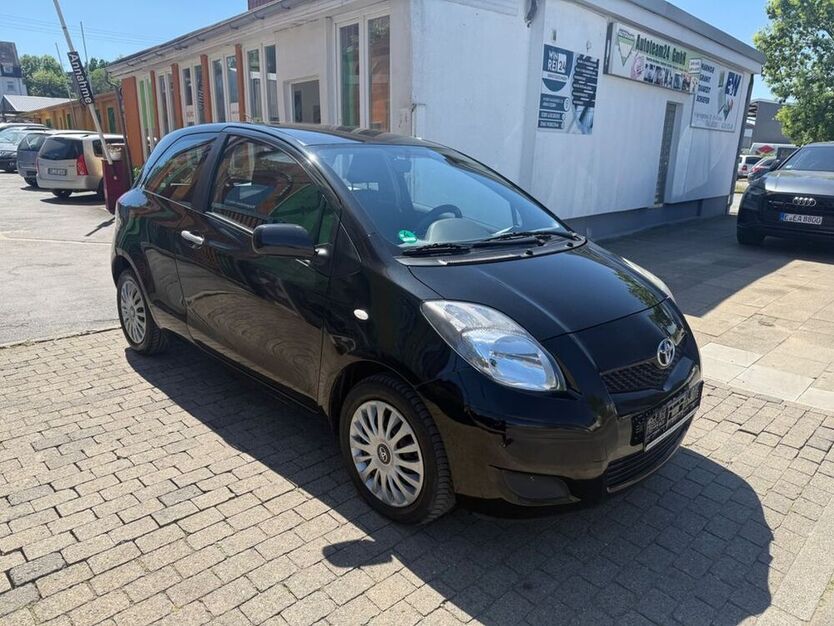 Yaris