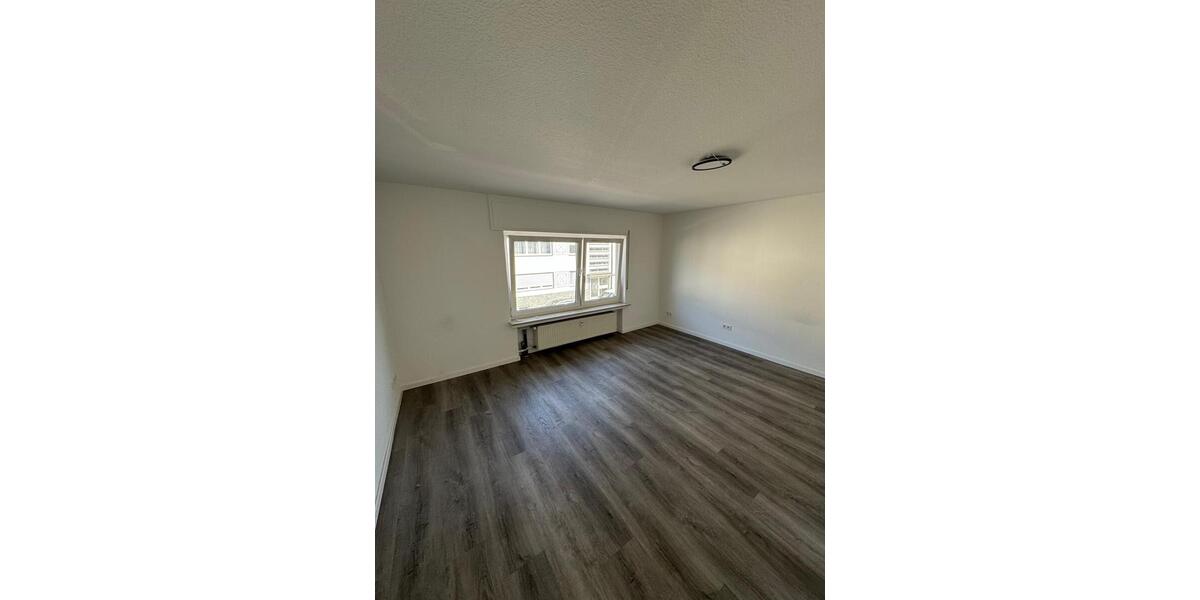 Etagenwohnung Sankt Augustin - 5 Zimmer, 132 m&sup2;, 2.000&euro; | Angebot:25803933