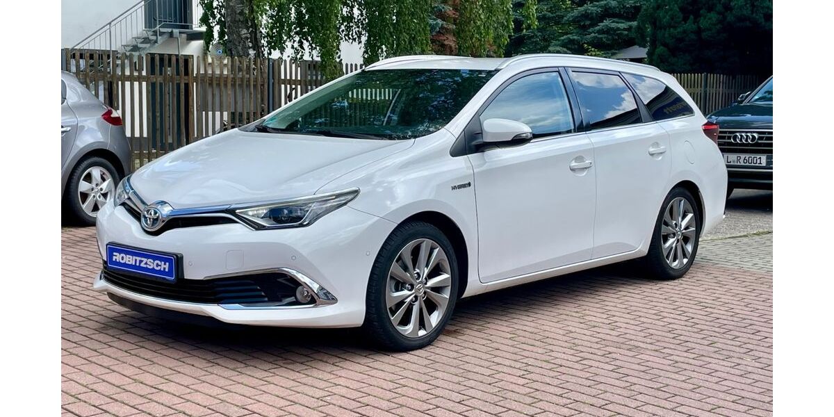 Toyota Auris 77.460 km 16.270 &euro; Leipzig/Thekla 04349