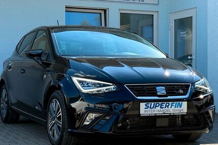 Seat Ibiza 38.602 km 15.890 &euro; Falkensee 14612