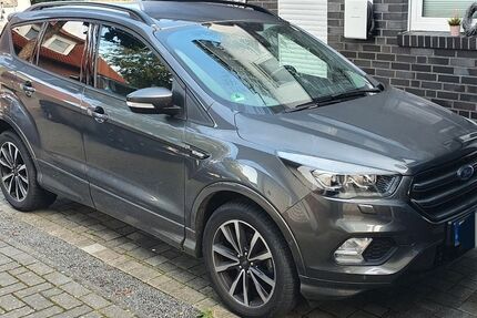 Ford Kuga 57.000 km 15.700 &euro; Nordhorn 48531