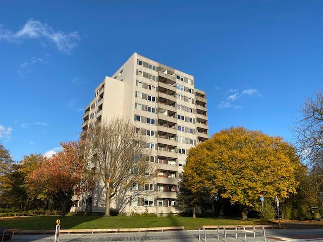 Modernisierte 4 Zi.Whg. mit Balkon unf Aufzug zum 28.04.2026 4 zimmer